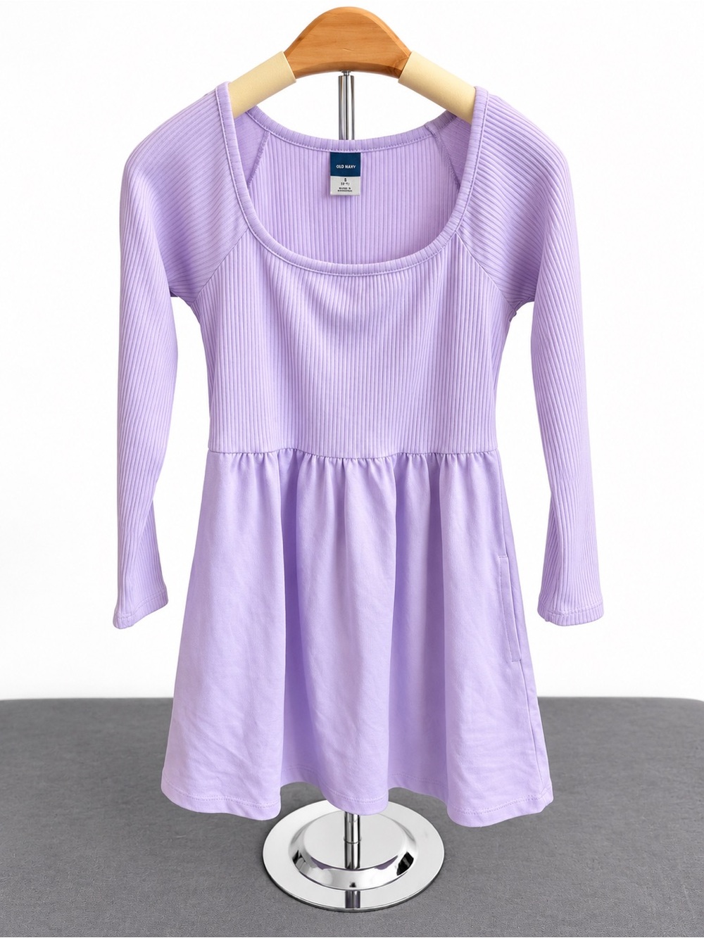 NWT Old Navy Girls Lavender Dress – Size S 6/7